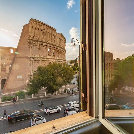 Iconic Apartment With Unique Colosseum View ローマ エクステリア 写真