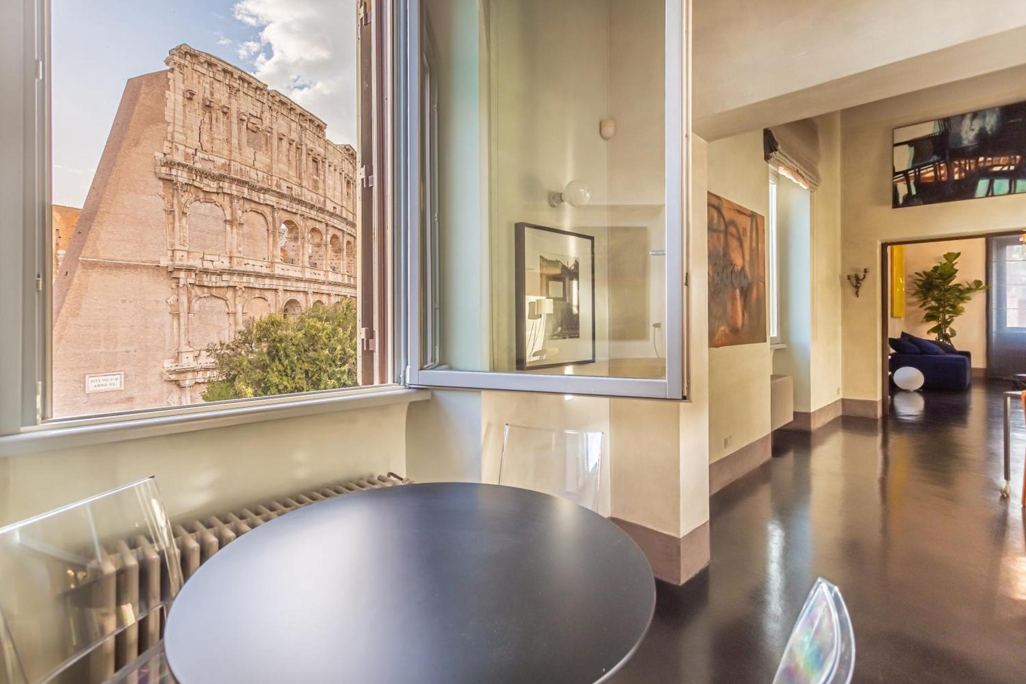 Iconic Apartment With Unique Colosseum View ローマ エクステリア 写真