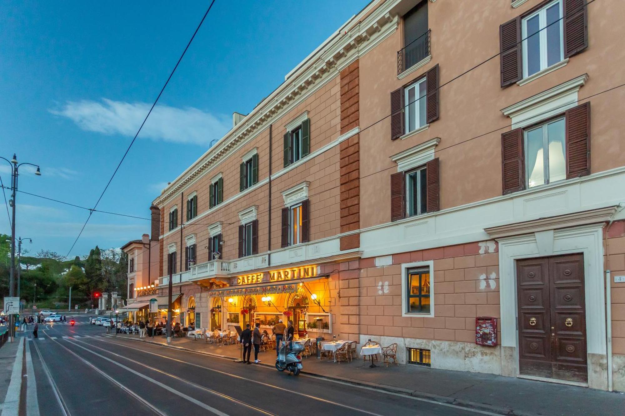 Iconic Apartment With Unique Colosseum View ローマ エクステリア 写真